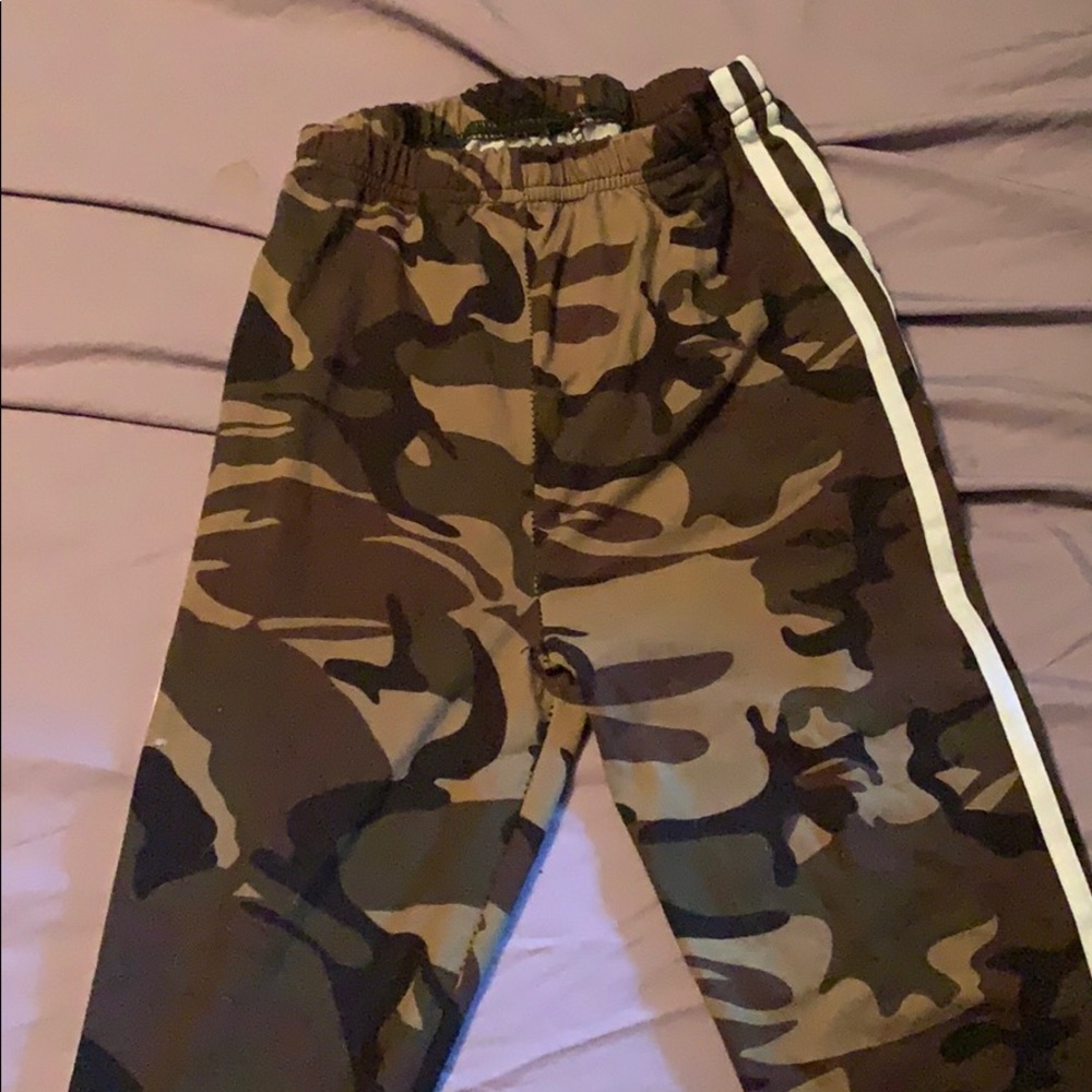 Stretchy Camo Leggings